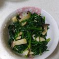 はやかえ3's cooksnap of when they made ＊ほうれん草ときのこ超シンプル塩麹炒め＊.