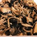よねずぃ〜's cooksnap of when they made 鶏むね肉ときのこのおかかバター醤油焼き.