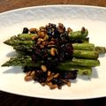 くまとやぎ's cooksnap of when they made アスパラとドライトマト、松の実のソテー.