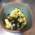 nanairo♪'s cooksnap of when they made 長ネギと薄揚げとワカメの梅酢炒め.