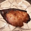 kally105's cooksnap of when they made 鰤のニンニク醤油麹焼き.