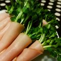 Akosua's cooksnap of when they made 超簡単カイワレハム巻.