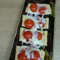 さぁ★たぁ★'s cooksnap of when they made 油揚げのトマトピザ.