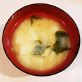 Richland☆Y's cooksnap of when they made 母の味＊おいもと玉ねぎとわかめの味噌汁.