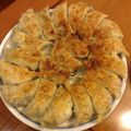 Ahipara's cooksnap of when they made 本格的に作る焼き餃子.