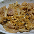 ミラクルクルygro's cooksnap of when they made 豚肉としめじの卵とじ.