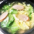 ３匹の大ぶたママ's cooksnap of when they made レタスとウインナーのたまごスープ.