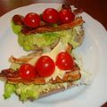 ブランディ's cooksnap of when they made 朝ごはんに　BLT&Cサンド.
