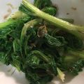 maruもち's cooksnap of when they made 5分で完成！セロリの葉、かつお節炒め♪.