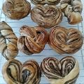 yuyurere's cooksnap of when they made ハート型の折り込みチョコパン.