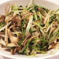 ｃｏｂｉｔｏ's cooksnap of when they made 簡単！安い！美味しい～豆苗きのこ炒め.