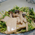 iam樹's cooksnap of when they made ☆超簡単☆きのこと豆苗のマヨポン和え.