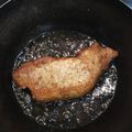 Suemi12's cooksnap of when they made 鉄のフライパンで焼く厚切りポークソテー.