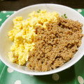 toshi♫'s cooksnap of when they made 豚とタマゴの二色丼.