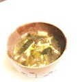 ♪ゆかたん♡'s cooksnap of when they made 簡単。えのき茸とブナピーのわかめスープ.