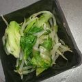 クックLJ2W4Q☆'s cooksnap of when they made 簡単もう一品！青梗菜ともやしの香味和え.