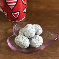 bobu1228's cooksnap of when they made 黒ごまスノーボールクッキー.