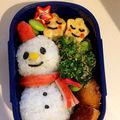 ☆Bちゃん☆'s cooksnap of when they made 簡単！雪だるまのおにぎり キャラ弁.