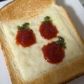 ひぃたろぉ～♪'s cooksnap of when they made ミニトマトが可愛いチーズトースト.