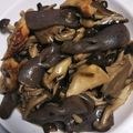 pucyipan's cooksnap of when they made キノコと竹輪・こんにゃくの煎り煮.