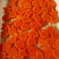 けいり☆'s cooksnap of when they made にんじんの型抜き～弁当用冷凍～.