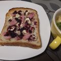 よちりん's cooksnap of when they made ❁クリチとベーコンとジャムのトースト❁.