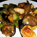 カン吉's cooksnap of when they made 鶏肉とナスとオクラの甘味噌炒め.