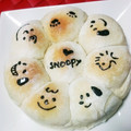 。ひこにゃん。's cooksnap of when they made しっとりふわふわスヌーピーちぎりパン.