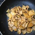 ひさぴょ's cooksnap of when they made ごはんに合う！大根と豚肉の甘辛炒め.