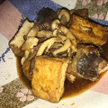 raichuuu's cooksnap of when they made サバの味噌煮缶と厚揚げとしめじ煮.