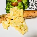 よーこ✳︎修行中's cooksnap of when they made 鮭のムニエル〜自家製タルタルソース添え.