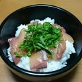 Sio★'s cooksnap of when they made 柚子胡椒風味のごまハマチ丼.