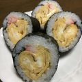 くりとたまご's cooksnap of when they made 安くてかわいい？ハートの玉子海苔巻き.