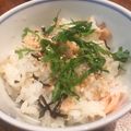 kyobobo's cooksnap of when they made 塩鮭と塩昆布で☆安い・簡単まぜご飯.