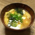 SoMiNemama's cooksnap of when they made 豆腐とわかめの味噌汁.