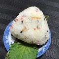 ☆あいちゃん's cooksnap of when they made 紅生姜とお茶漬けのおにぎり.