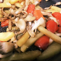 stsxxxkor's cooksnap of when they made しめじとじゃがいものガーリック炒め☆.