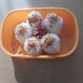 ラリー＆サラ's cooksnap of when they made お弁当に♪お花のひとくちおにぎり.