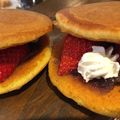 しほ＆なおとママ's cooksnap of when they made ふんわり柔らか♪苺どら焼き＆どら焼き.