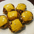 amyflower's cooksnap of when they made とろ〜りチーズのつくね照り焼き.