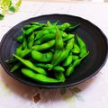 旦那は皿洗い's cooksnap of when they made 黒豆の枝豆 粗挽き黒胡椒味.