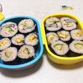 ＊りぃちゃ＊'s cooksnap of when they made かにかまきゅうりでかわいい海苔巻き✿.