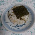 イチゴ、イチゴ。's cooksnap of when they made 塩昆布とゴマのおにぎり♬.