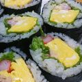 懌ちゃん's cooksnap of when they made 大きめ玉子のサラダ太巻普段の食材で恵方巻.