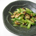 ぶるーぽぴー's cooksnap of when they made 塩麹漬け鶏皮と胡瓜の炒め和え.