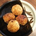 れおいち's cooksnap of when they made 熱々・簡単・ごま団子.