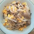 ☆うさきちさん☆'s cooksnap of when they made 簡単！もやしとシメジとウィンナー炒め.