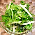 ♪もも♪♪'s cooksnap of when they made 水菜と大根のシャキシャキサラダ☆ご馳走風.