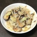 ヒヨコマメ☆'s cooksnap of when they made 簡単美味しい！長ネギときのこの炒め物.