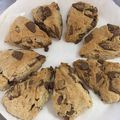 ぽぽ0616's cooksnap of when they made チョコレートチャンクスコーン.